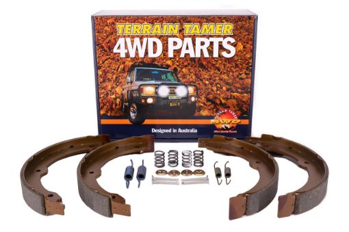 HANDBRAKE SHOE AND SPRING KIT