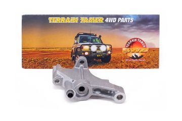 BRACKET SUB ASSY CHAIN COVER & COMPRESSOR