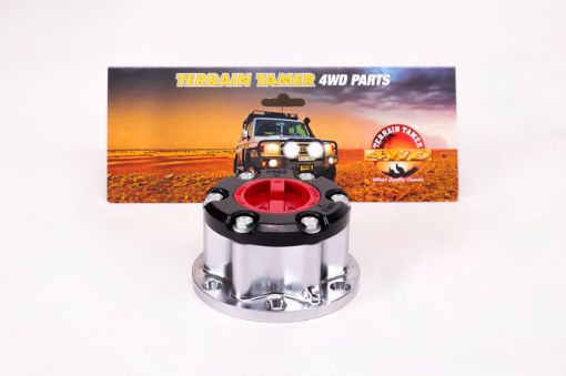 Free Wheeling Hub 1 Piece Genuine Asin  Has A Red Turn Knob