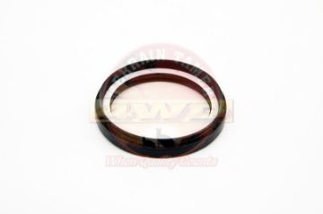 Seal Hub Front Triton & Pajero