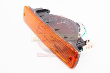 Lamp Assy Indicator Front R/H  Minus Bulb And Socket