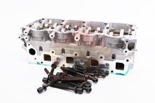 Cylinder Head Complete With Camshaft Yd25t 4 Inlet Ports